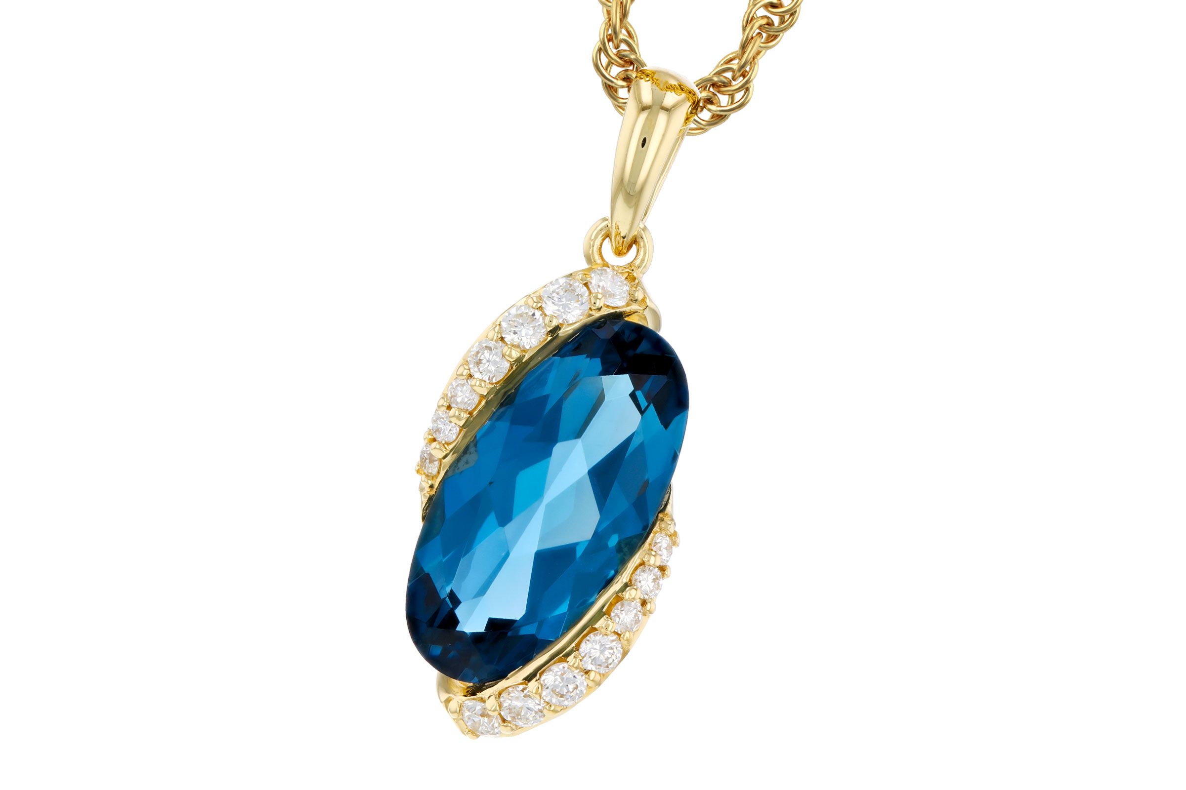 C330-21392: NECK 2.25 LONDON BLUE TOPAZ 2.37 TGW (12x6MM LBT)