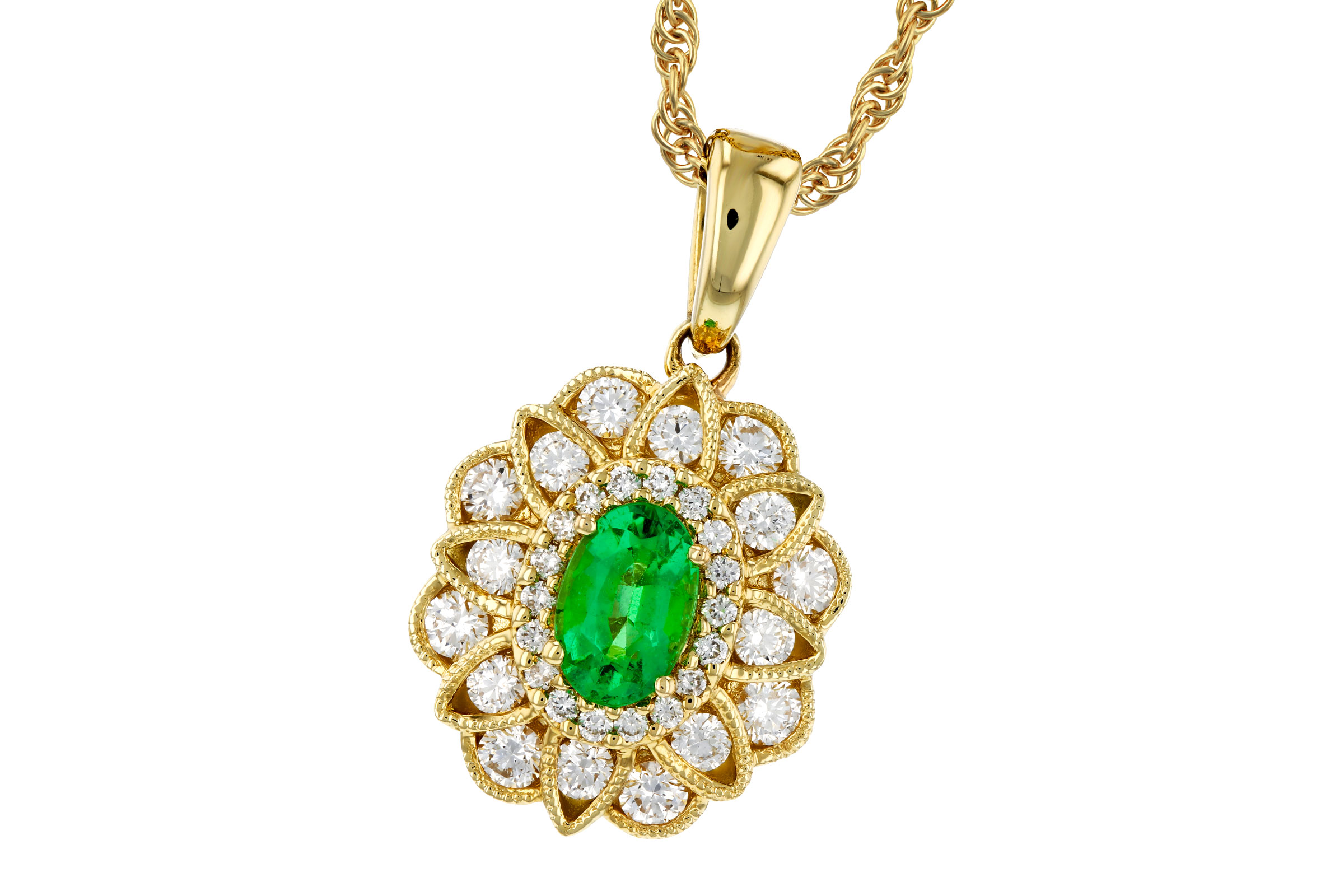 E330-19592: NECK .46 EMERALD .98 TGW (6X4 EMER)