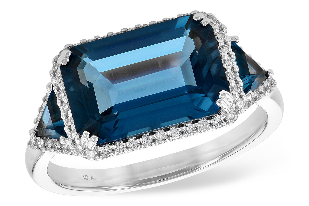 G244-75037: LDS RG 4.60 TW LONDON BLUE TOPAZ 4.82 TGW (12x8MM)