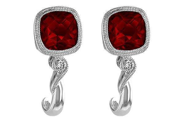 K238-44164: EARRINGS 2.36 GARNET 2.40 TGW