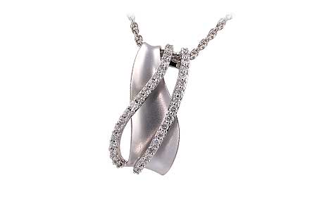 M238-40491: NECKLACE .28 TW